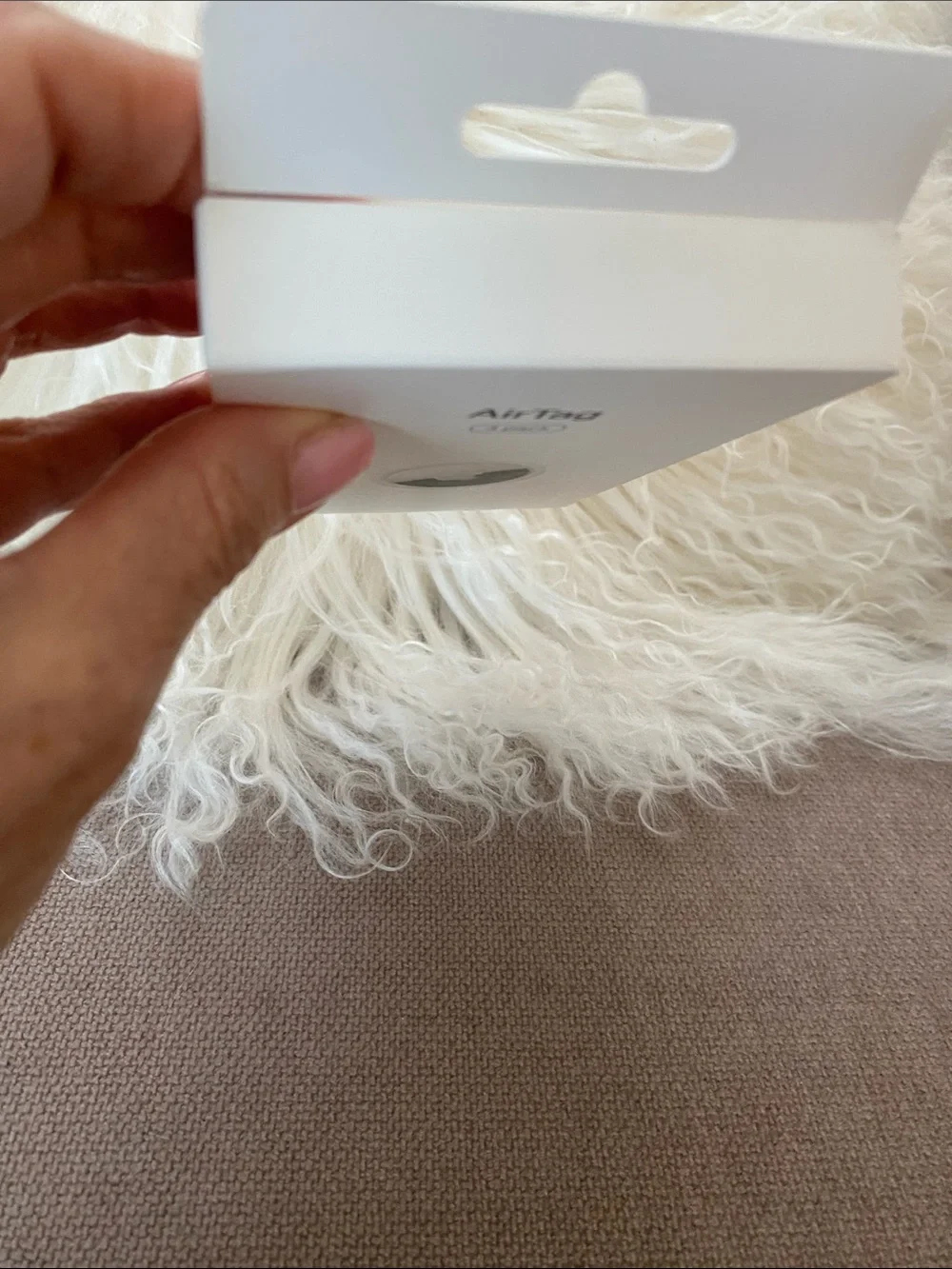 🍎Apple AirTag 4 Pack White NWT 1st Generation 📲📞🤳🍎